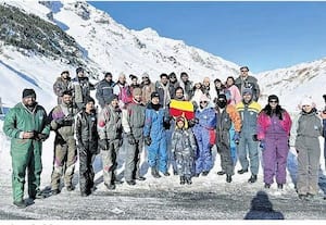  மலையேற்றம் கற்றுக்கொடுத்த பாடம் இளைஞர்களுக்கு வழிகாட்டும் மாணவர்