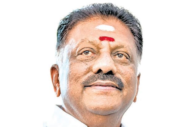  முதல்வரை தளபதி... தளபதி என புகழ்ந்த பன்னீர்செல்வம்