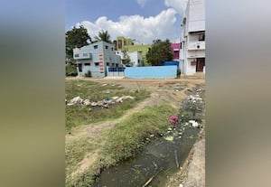  குறிஞ்சி நகரில் வசதி இன்றி தவிப்பு