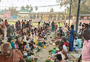 மாசி மகம்: காவிரி துலா கட்டத்தில் முன்னோருக்கு தர்ப்பணம்