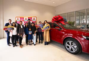 லக்ஷ்மி பிராண்ட்டின் தீபாவளி பரிசு போட்டி : நியூ ஜெர்சியை சேர்ந்தவருக்கு லெக்ஸஸ் RX 350 கார் பரிசு