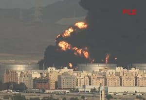 உலகின் மிகப்பெரிய எண்ணெய் சுத்திகரிப்பு ஆலை மீது ஈரான் தாக்குதல்; சவுதியில் பதற்றம்