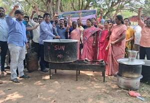  'கமகம' பிரியாணி, அறுசுவை உணவு சாப்பிடுவதற்காக தான் போராட்டமா?