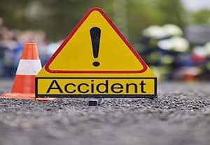  பஸ் - வேன் மோதல் உ.பி.,யில் 6 பேர் பலி