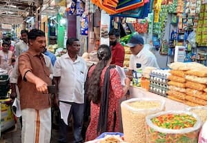  கடைகள் முன் ஆக்கிரமிப்பு அகற்ற ஊராட்சி காலக்கெடு