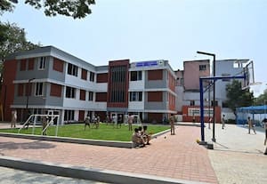  தனியார் பள்ளிகளை மிஞ்சும் தரத்தில் சென்னை நடுநிலைப்பள்ளி புதுப்பொலிவு