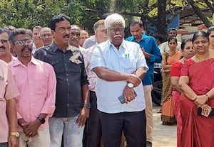  ஆர்ப்பாட்டத்தில்  மின்வாரிய தலைமைப் பொறியாளர் 