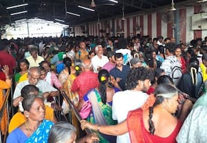  சிறுவாபுரி முருகனை தரிசிக்க அதிகாலையில் குவிந்த பக்தர்கள்