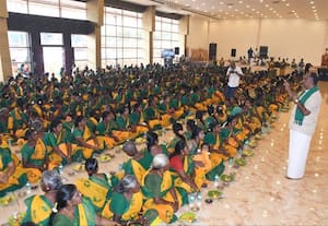  மக்கள் வாழ்வு மேம்பட 1,008 திருவிளக்கு பூஜை