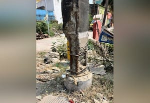  சேதமான மின்கம்பம் மாற்ற வலியுறுத்தல்