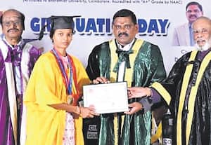 ஈரோடு கலை கல்லுாரியில் பட்டமளிப்பு விழா