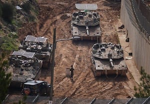  லெபனானுக்குள் நுழைந்து இஸ்ரேல் ராணுவம் தாக்குதல்