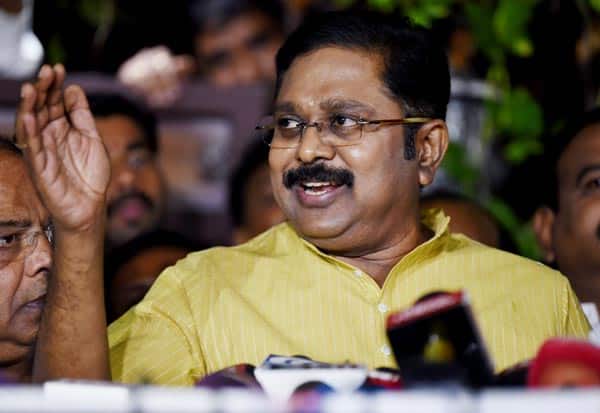 தென் மாவட்டங்களில் வெற்றி பெற﻿ தேர்தலில் தினகரன் போட்டியிட தமிழக பா.ஜ., வலியுறுத்தல்