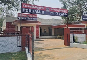  பொங்கலுாரில் ஸ்டேஷன் திறந்தும் பல்லடம் போலீசாரே விசாரணை