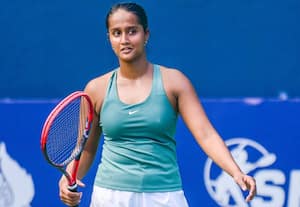 காலிறுதியில் வைஷ்ணவி, அன்கிதா