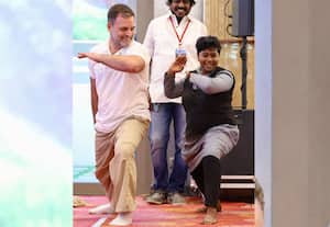 கேரளாவில் களறி பயிற்சியில் ஈடுபட்ட ராகுல்