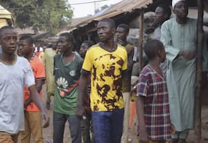 நைஜீரியாவில் 300 கிராமவாசிகள் கடத்தல்; ஐ.எஸ்., அட்டூழியம்