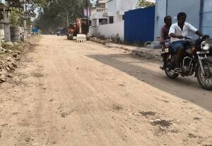  சட்டசபை தேர்தல் நெருங்குவதால் சாலைகள் சீரமைப்பு பணி விறுவிறு