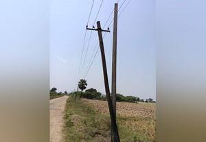  ஆபத்தான மின்கம்பம்: மாற்ற வலியுறுத்தல்