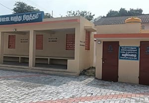  நெடுஞ்சாலை பேருந்து நிறுத்தங்களில் பயன்பாட்டிற்கு வராத கழிப்பறைகள்