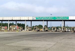  நான்கு நாட்களாக ரோடு மறியல் வெறிச்சோடிய டோல்கேட்