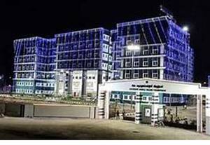  மின் விளக்குகளை பராமரிக்காததால் மருத்துவமனை  இருளில் மூழ்குது! பொதுப்பணித்துறை அலட்சியத்தால் பரிதவிப்பு