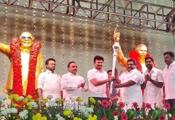  ஸ்டாலின் அஞ்ச மாட்டார்: உதயநிதி சவால்