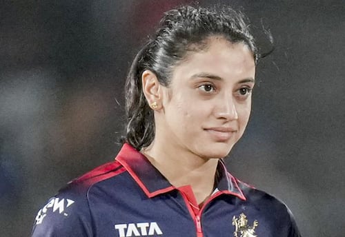  ஸ்மிருதிக்கு ரூ. 1.11 கோடி * 'தி ஹண்டிரடு' தொடரில்