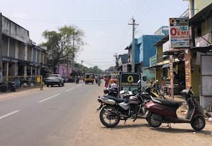  செய்யூரில் அதிகரிக்கும் சாலையோர ஆக்கிரமிப்புகள்