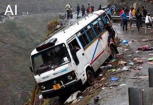 நேபாளத்தில் பஸ் கவிழ்ந்தது; தமிழக பக்தர்கள் பலி