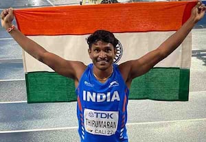 செல்வ பிரபு 'வெள்ளி': 'டிரிபிள் ஜம்ப்' போட்டியில்