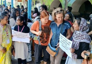  பிளாஸ்டிக் ஒழிப்பு விழிப்புணர்வு; சுற்றுலா பயணியருக்கு அறிவுரை