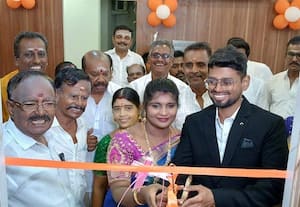  பரமக்குடியில் புதுப்பொலிவுடன் ஸ்ரீ கணேஷ் பல் மருத்துவமனை திறப்பு