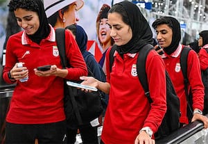 ஈரான் கால்பந்து வீராங்கனைகள் தவிப்பு