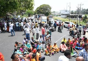  தனியார் மதுபான பாருக்கு எதிராக பொதுமக்கள் மறியல்