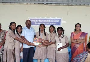  மாநகராட்சி பள்ளி மாணவியர் சாதனை