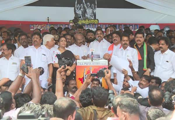 பெண்கள் பாதுகாப்பை வலியுறுத்தி தமிழகம் முழுவதும் தேஜ கூட்டணி ஆர்ப்பாட்டம்