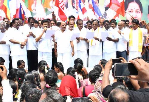  நடிகை குறித்து சர்ச்சைப் பேச்சு: சி.வி.சண்முகத்துக்கு  கண்டனம்
