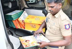  விஜய் படம் அச்சிட்ட காலண்டர்கள் பறிமுதல்