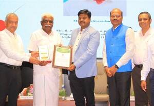  'கரும்பு விவசாயிகளுக்கு மாத வருமானம் கிடைப்பதை உறுதி செய்ய வேண்டும்'
