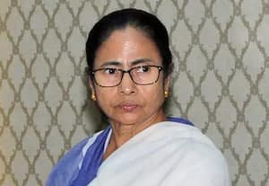  திரிணமுல் காங்., வேட்பாளர் பட்டியல் வெளியிட்டார் முதல்வர் மம்தா பானர்ஜி