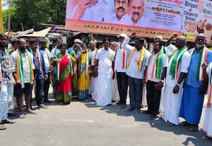  மாற்று கட்சியினர் 30 பேர் காங்., கட்சியில் ஐக்கியம்