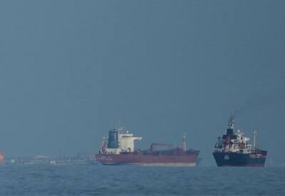  ஈரான் ஏவுகணை தளம் மீது 'பங்கர் பஸ்டர்' குண்டுகளை வீசிய அமெரிக்க படை