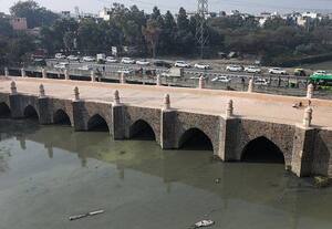  முகலாயர் கால பாரபுல்லா பாலம் சீரமைப்பு பொதுமக்கள் பார்வைக்கு திறப்பு
