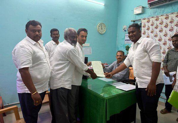  ஜெ.சி.எம்., மக்கள் மன்ற தலைவர் ரீகன் ஜான்குமார் வேட்பு மனு தாக்கல்