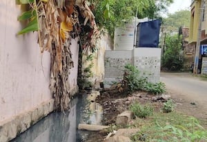  பயனில்லாத இடத்தில் குடிநீர் தொட்டி