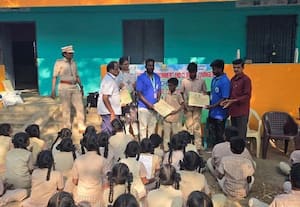  அரசு மேல்நிலை பள்ளியில் பசுமை ரங்கோலி விழிப்புணர்வு