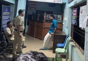  இரவில் திறந்து கிடந்த ஊராட்சி அலுவலகம்:பூட்ட மறந்ததாக அதிகாரிகள் அலட்சிய பதில்