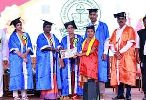  வீனஸ் மழலையர் பள்ளியில் பட்டமளிப்பு விழா