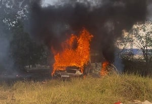  கனரக வாகன 'ஷெட்'டில் தீ விபத்து